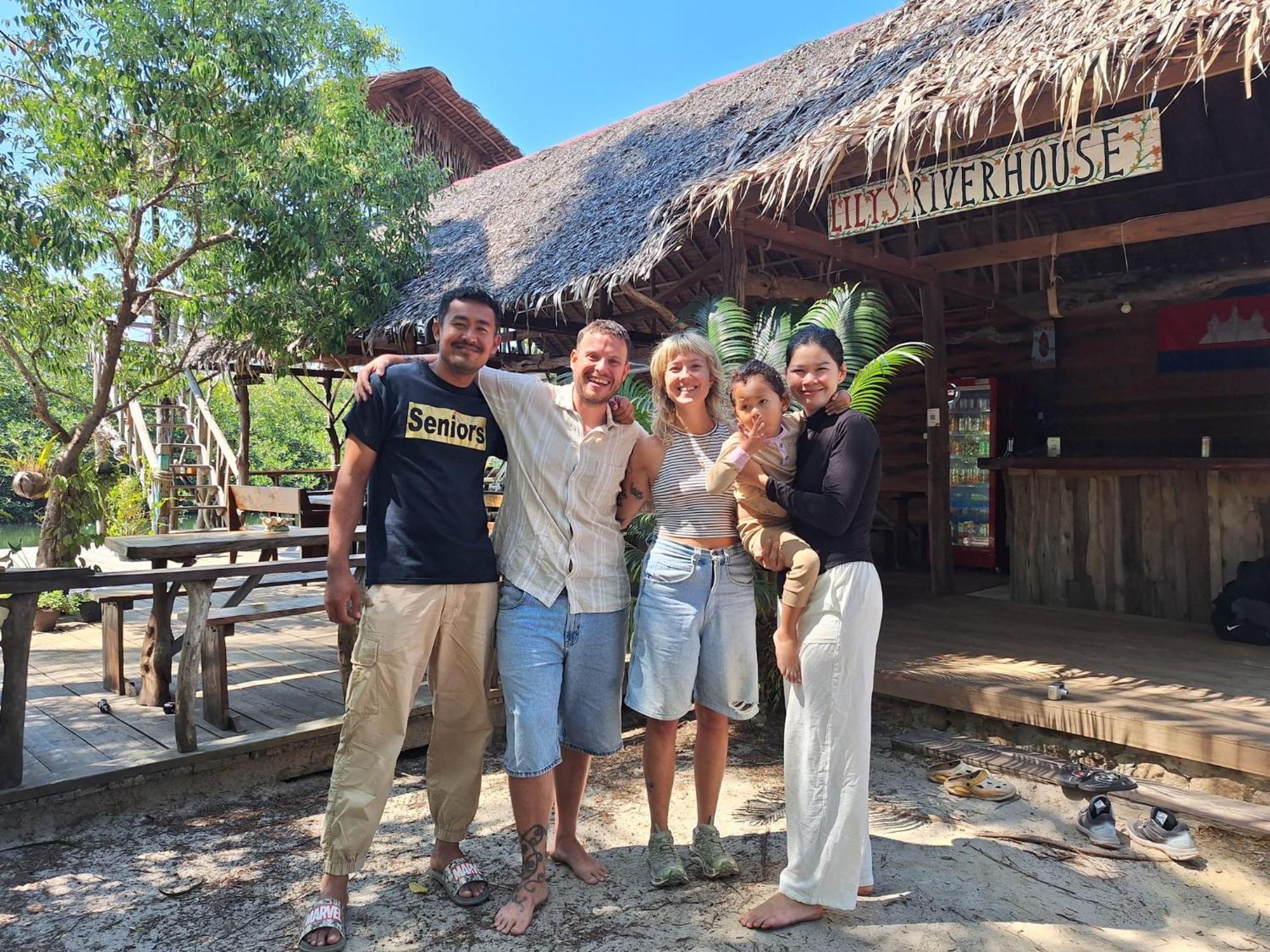 Lily'S Riverhouse Prek Svay Village Exterior photo